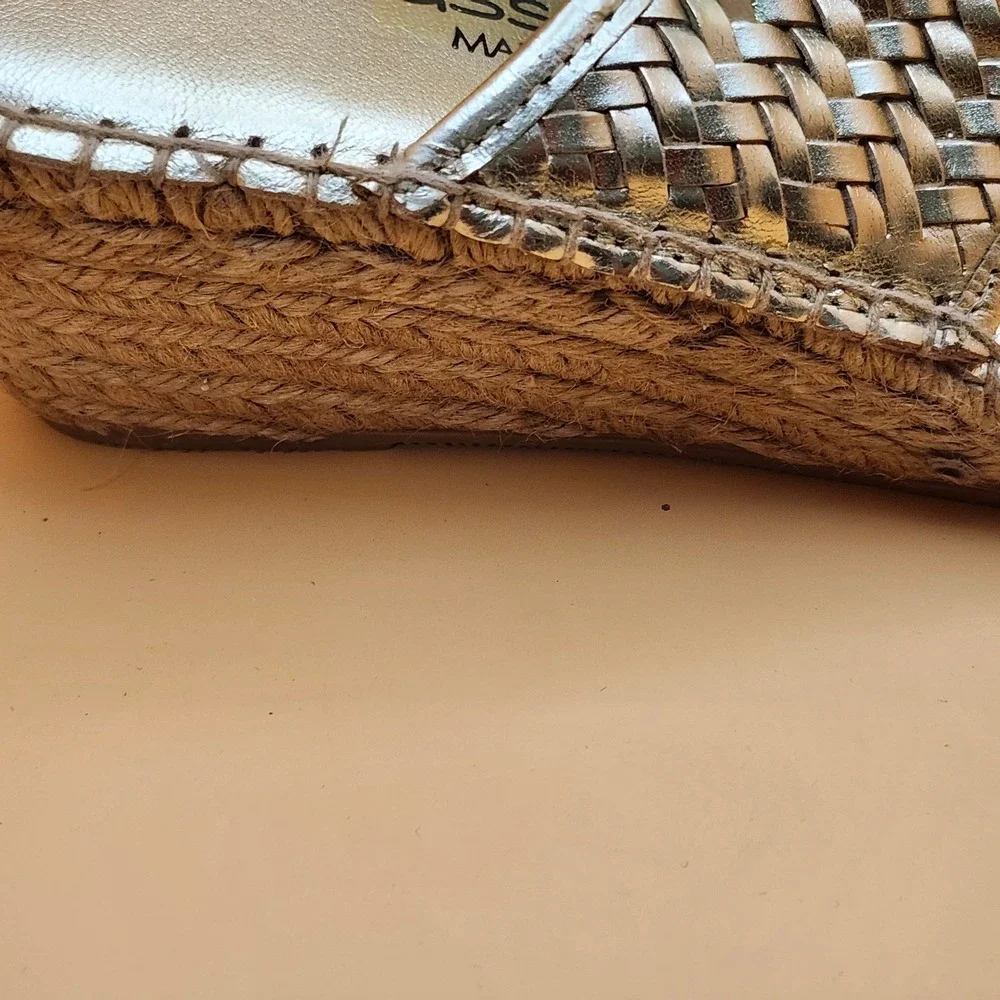 André Assous Alyssa Wedge‎ Sandals Gold Woven Leather Espadrille Boho 9 M